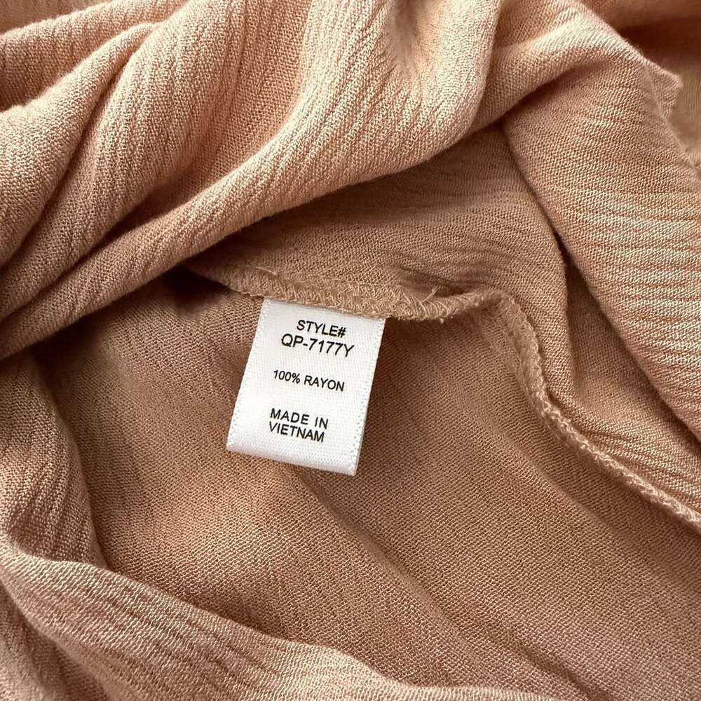 Zenana Peach Woven Crinkle Draped Surplice V-Neck Romper Size L - Picture 6 of 7